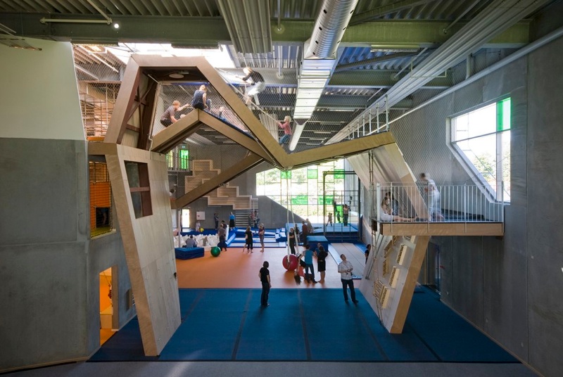 덴마크 최초 어린이 체육관