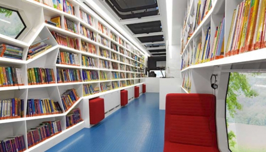차세대 이동 도서관, 로비 롤링 도서관(Robi Rolling Library by Linie Zweii)