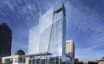 힐튼 클리블랜드 다운타운 개장···이리호 배경으로 솟은 32층의 현대적 건축 디자인으로 도시 스카이라인 재단장