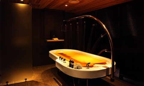 맥스클리닉, 맥스클리닉 스파 바이 미르테 오픈