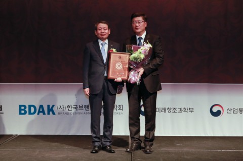 한국쉘석유, 쉘 힐릭스로 ‘2017 대한민국 베스트셀링 브랜드’ 엔진오일 부문 2년 연속 대상 선정