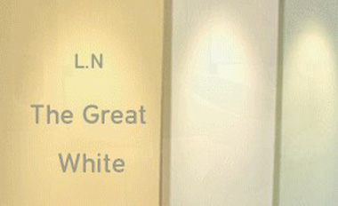 허브-Less & Ness/The Great White